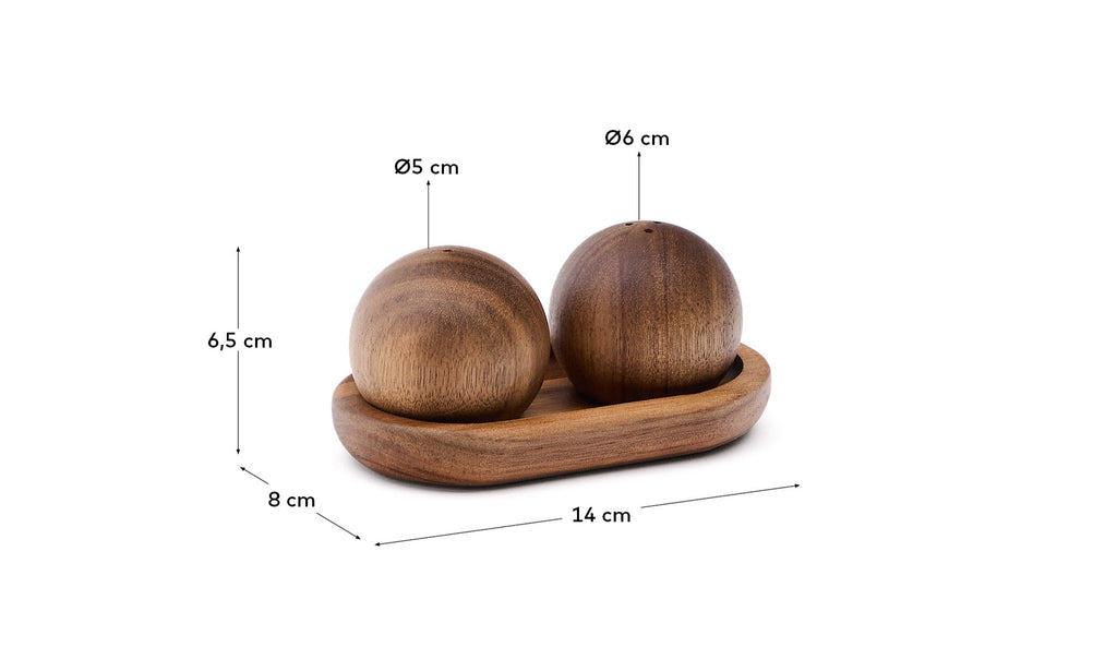 Nukha set of salt and pepper shakers in FSC 100% acacia wood