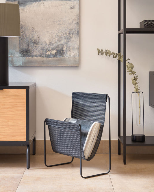 Siana black magazine rack in black metal
