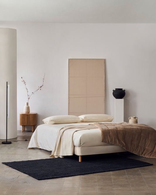 Ofelia base with beige removable cover and solid beech wooden legs for a 150 x 190 cm mattress FSC Mix Credit