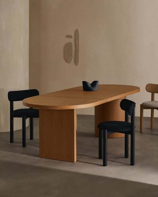 Nealy table with an oak veneer in a natural finish, 200 x 100 cm