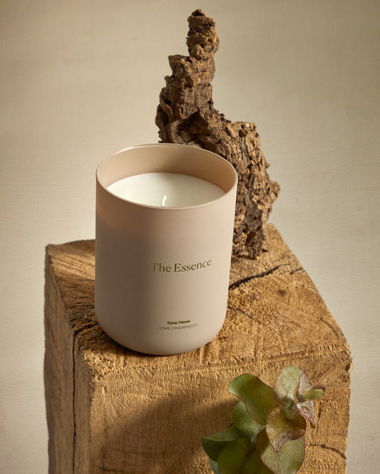 220g The Essence scented candle