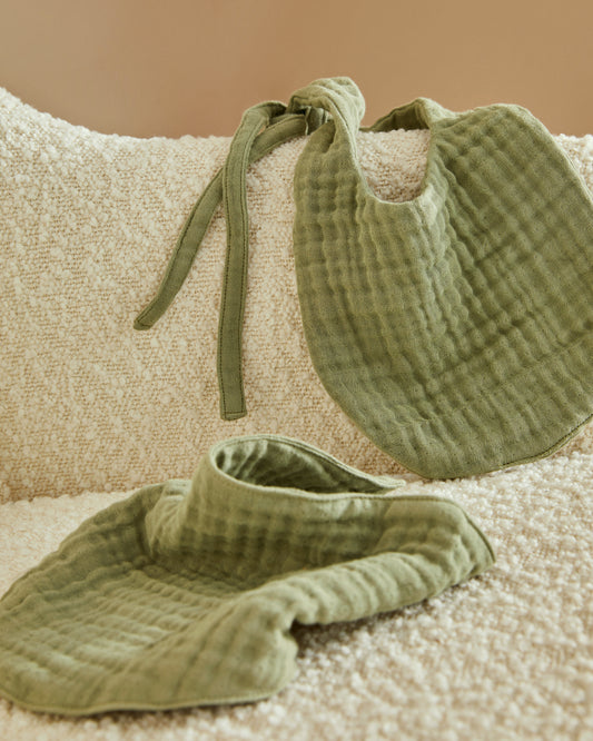 Prune green bib and bandana set made of 100% cotton