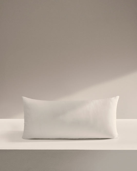 Duca pillow with 10% down and 90% feather 80 x 40 cm made in Spain