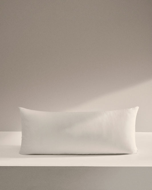 Duca pillow with 10% down and 90% feather 90 x 40 cm made in Spain