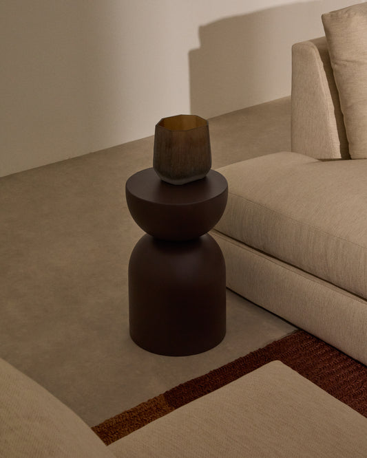 Side table Rachell made of metal with a purple painted finish Ø30 cm