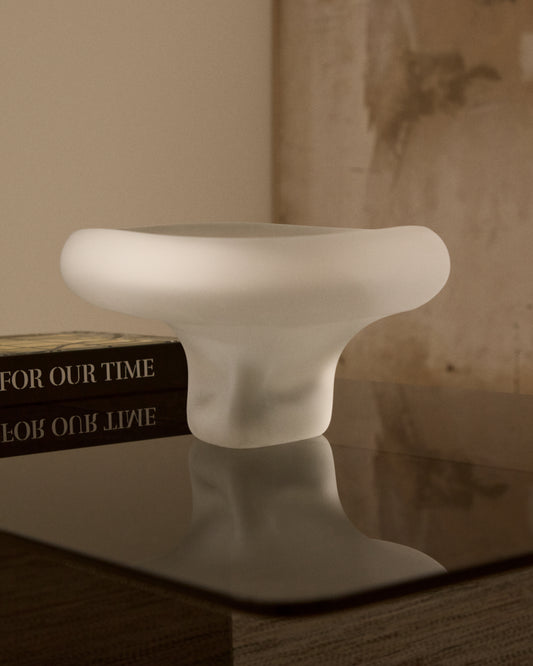 Ondaro frosted glass centrepiece 15cm