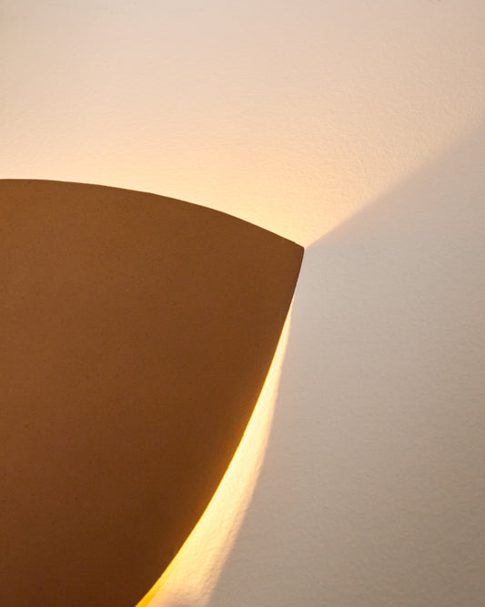 Nibla wall-mounted light fixture in terracotta-effect metal