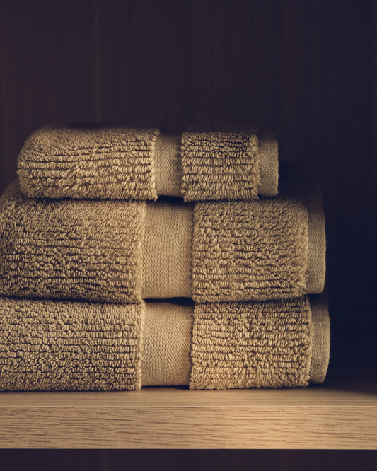 Olvira 100% cotton dark green jacquard face towel 30 x 50cm