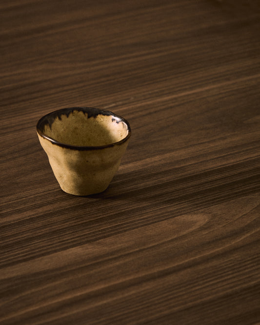 Abela ceramic mug in brown