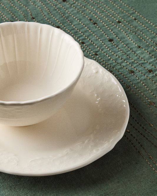 Beige Varla ceramic dessert plate
