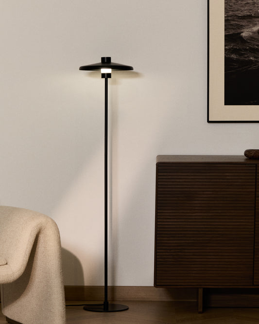 Nuvira floor lamp in black satin metal