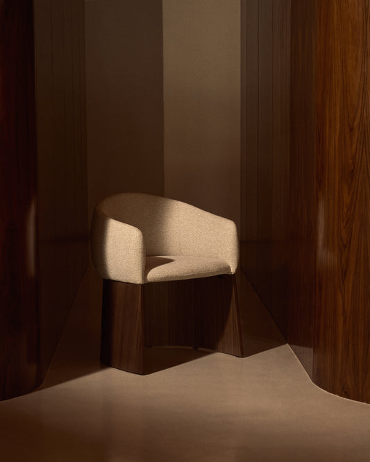 Bosca chair in beige chenille and walnut veneer FSC 100%