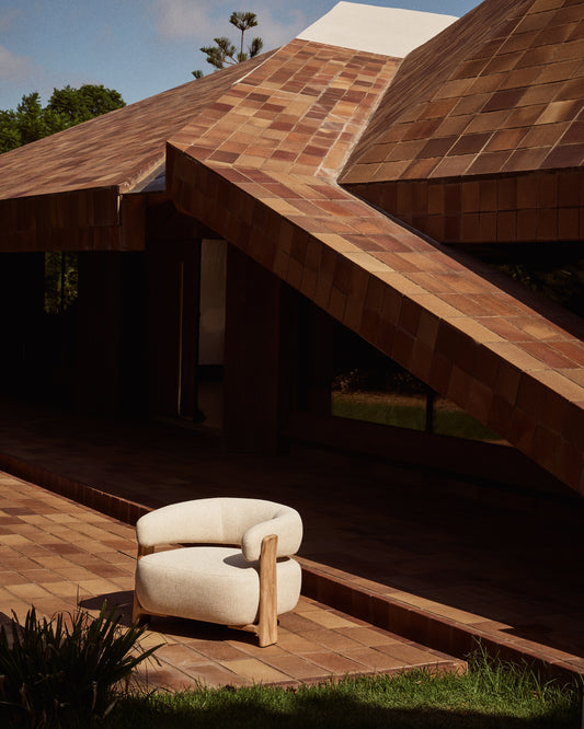 Granite outdoor armchair in beige with legs in FSC 100% solid teak wood in a natural finish