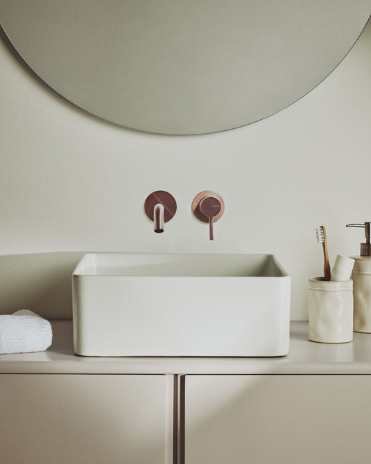 Ovara countertop basin in white glazed ceramic 36.5 x 36.5 cm
