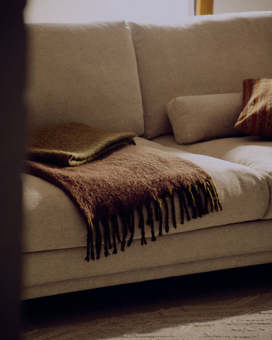 Elvori green blanket with fringing 170 x 130cm