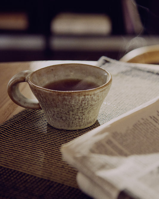 Alenia brown ceramic mug