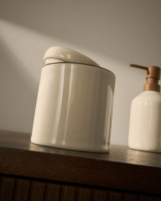 Noris ecru enamelled stoneware pot