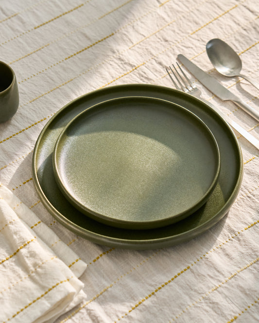 Uilo green ceramic plate