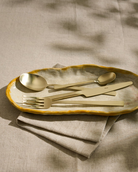 Belor white ceramic tray 31.8 x 13cm
