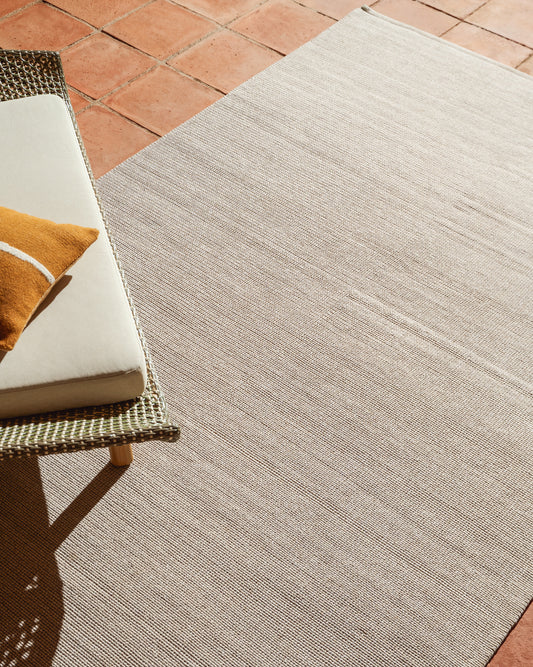 Turiane ecru synthetic fibre rug 200 x 300cm