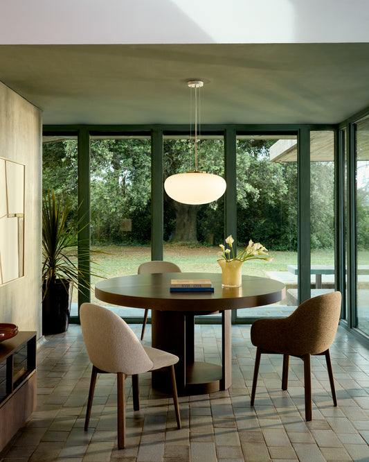 Artis extendable round table in solid wood and oak veneer with a walnut finish, FSC 100%, 120 (170) x 80 cm