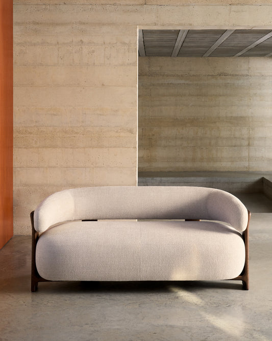 Granite 2-seater sofa in beige chenille with solid ash wood legs with walnut finish 155cm FSC 100%