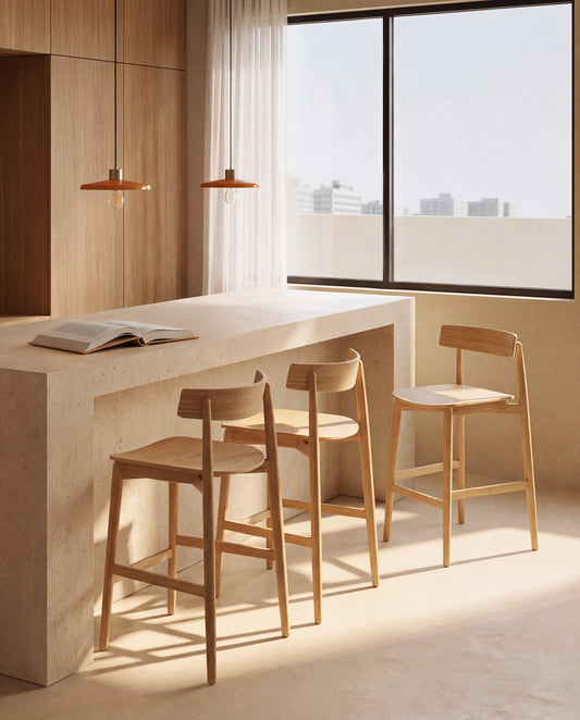 Evera stool with backrest in oak veneer with natural finish 65cm