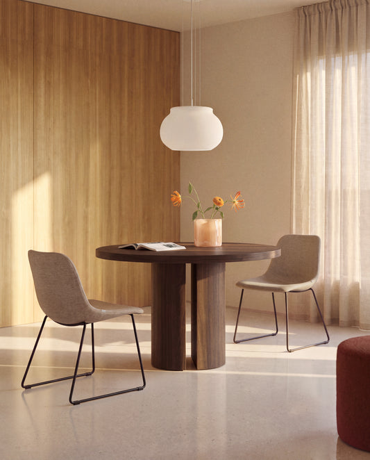 Nealy round table with a walnut veneer in a dark finish, Ø 120 cm