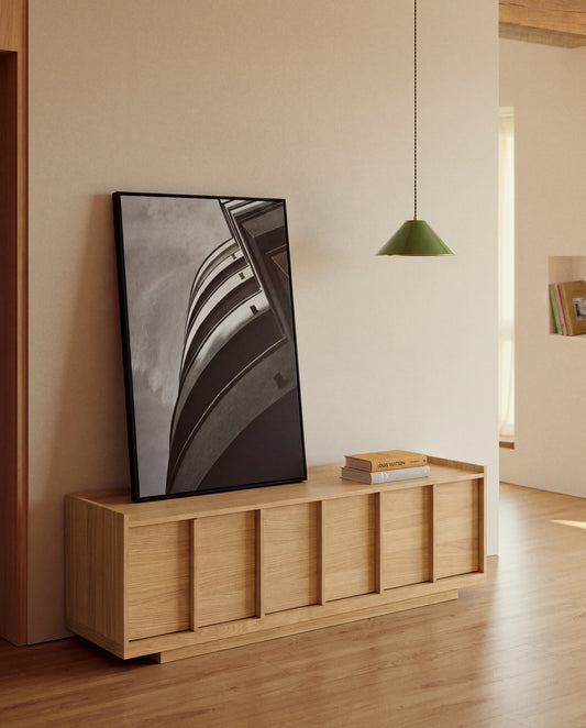 Onix TV stand with an oak veneer in a natural tone finish, 150 x 47 cm FSC Mix Credit
