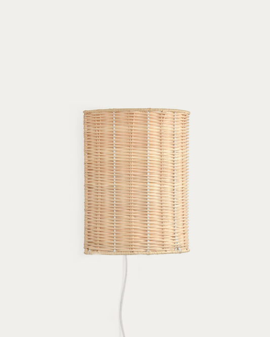 Kimjit wall light in rattan with natural finish