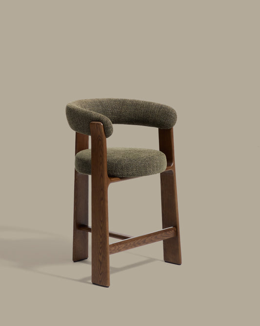 Granite stool with 3 legs in green chenille and solid ash wood with walnut finish FSC 100% 65cm.