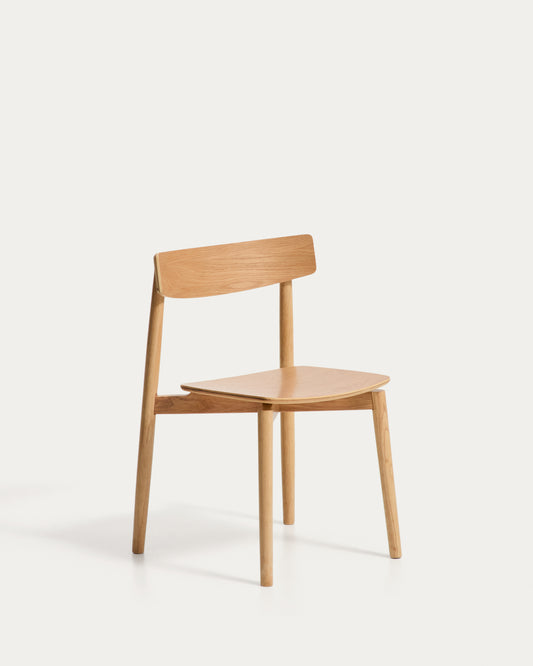 Evera chair in oak veneer with natural finish