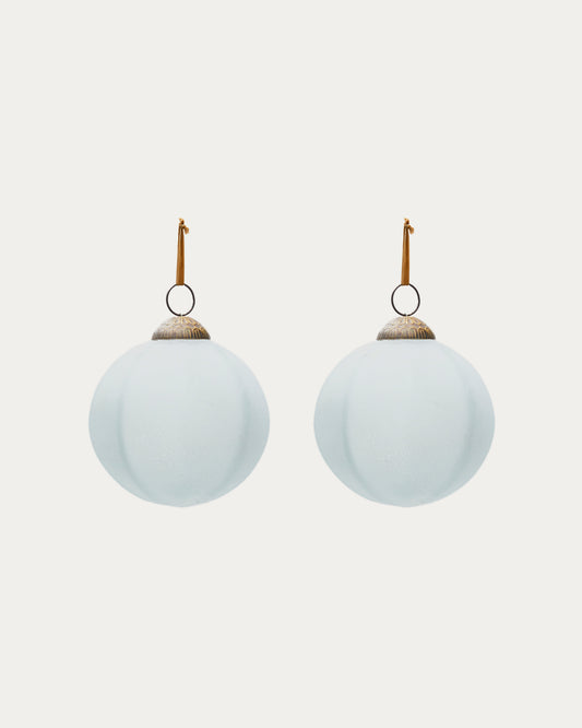 Talve set of 2 Christmas baubles made of white recycled glass, Ø 10 cm