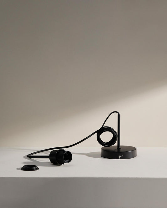 Fluvia metal lamp fittings in a black finish, 250 cm