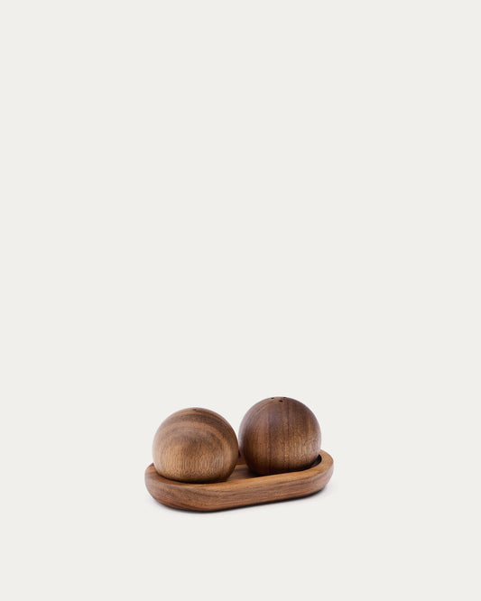 Nukha set of salt and pepper shakers in FSC 100% acacia wood