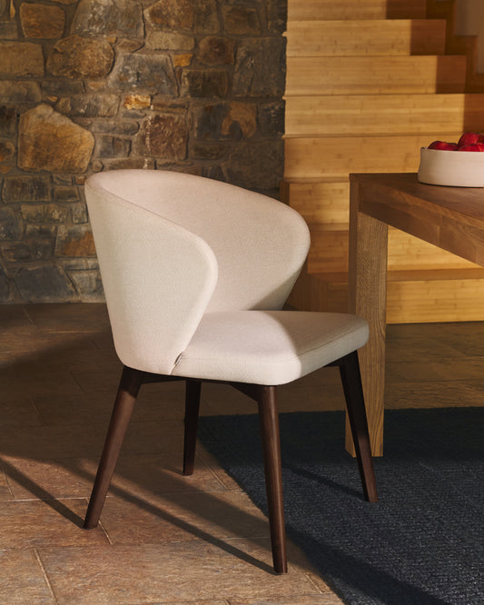 Darice chair in beige chenille and solid beech wood in a walnut finish FSC 100%