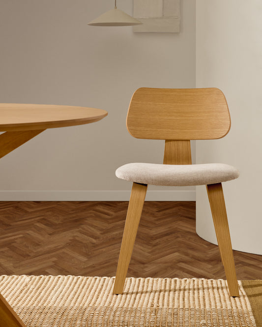 Gena chair in oak veneer and beige chenille