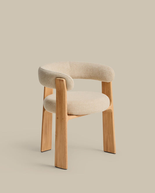Granite 3-leg beige outdoor chair with FSC 100% solid teak wood legs in a natural finish