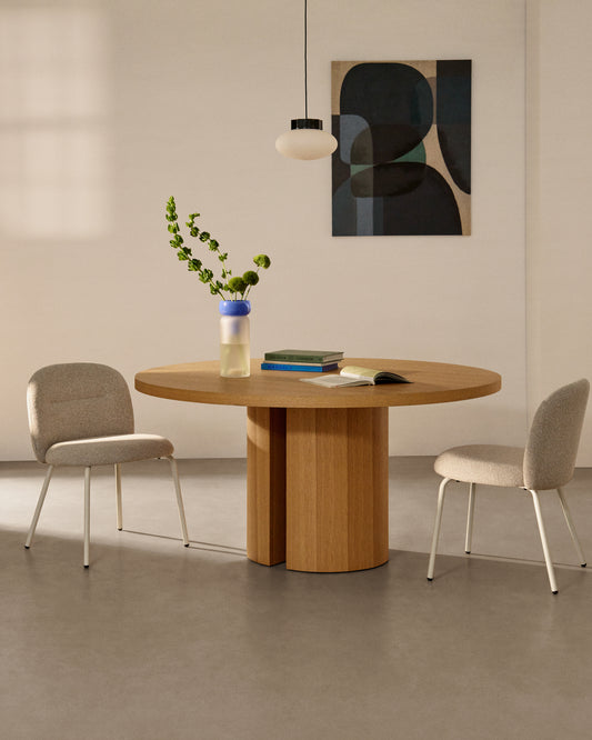 Nealy round table with an oak veneer in a natural finish, Ø 150 cm
