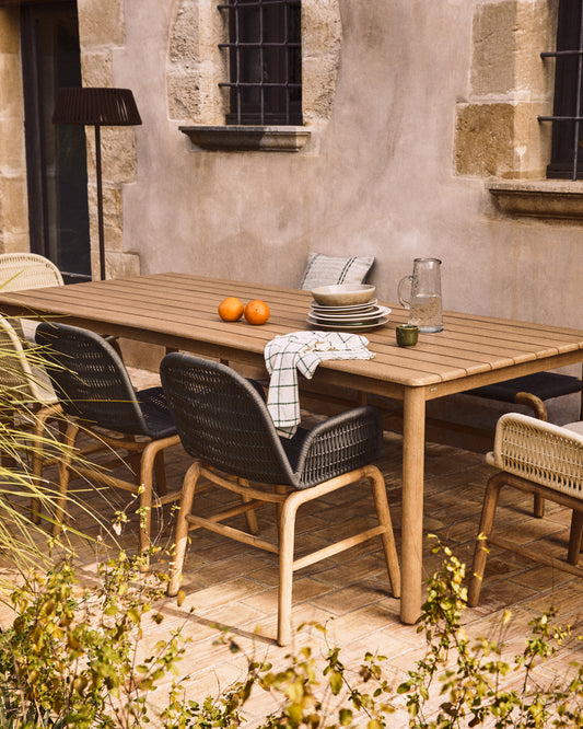 Set with Sori table in solid acacia wood and 6 Alipa chairs in graphite solid acacia wood and rope cord 200 x 100cm FSC 100%