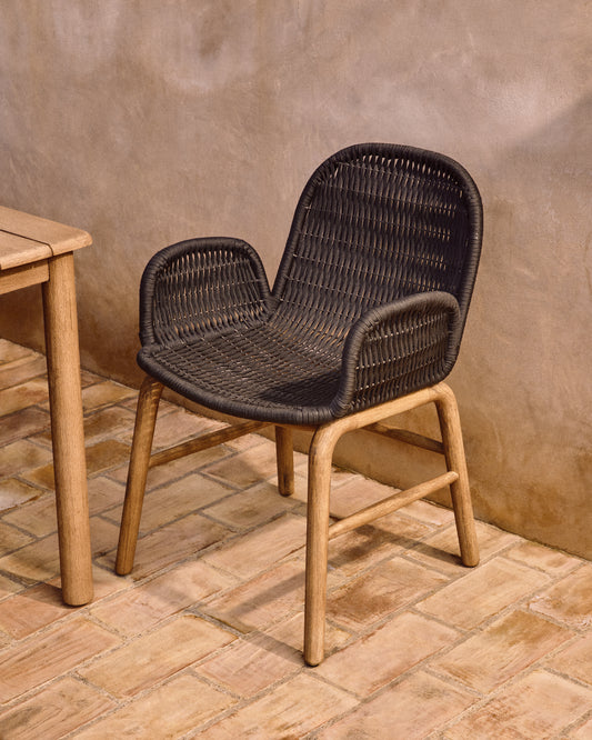 Alipa chair with armrests in FSC 100% solid acacia wood and dark grey rope cord