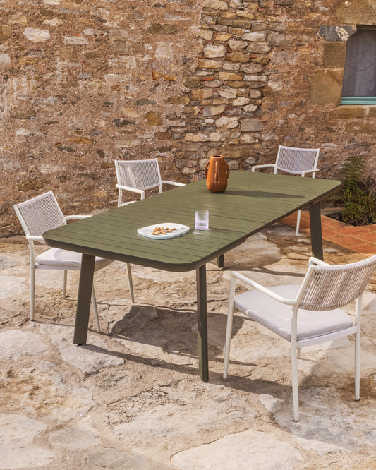 Izola extendable outdoor table in aluminium with green finish 185 (235) x 100cm