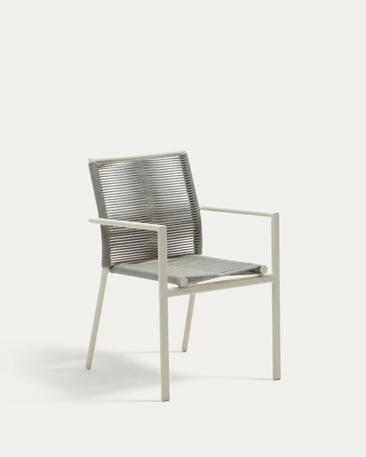 Culip stackable outdoor chair in aluminium and cord in white