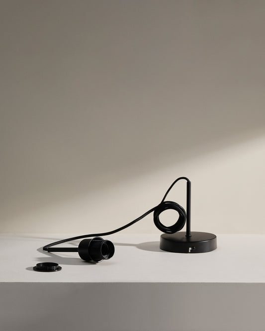 Fluvia metal lamp fittings in a black finish, 250 cm