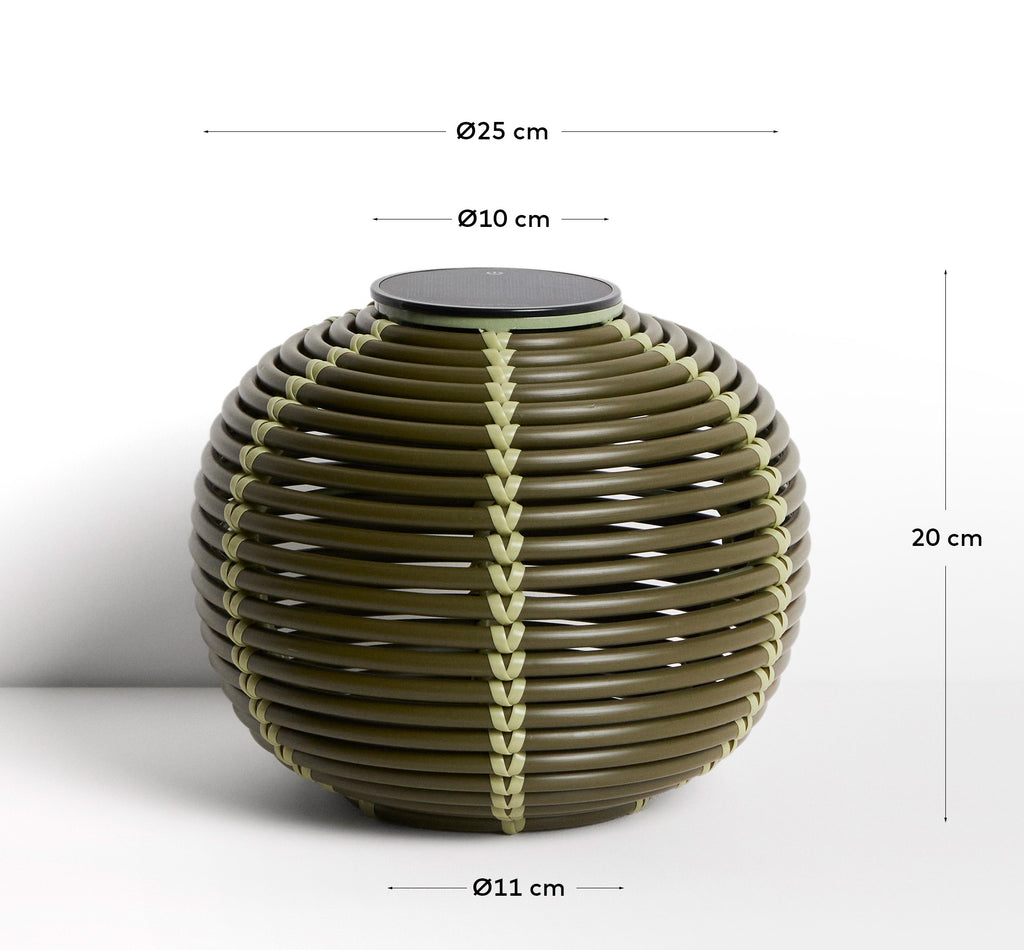 Garoina outdoor solar LED table lamp in green synthetic rattan Ø25cm