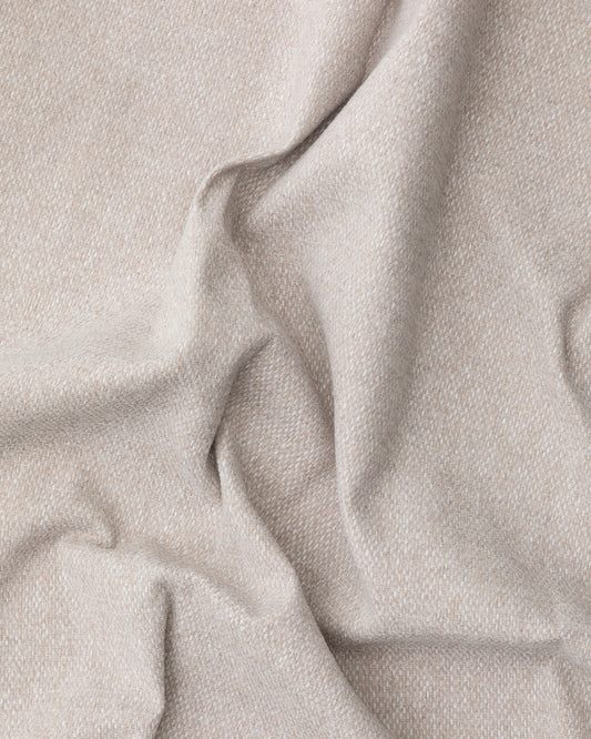 Grande Ivory Fabric Swatch 10 x 15 cm