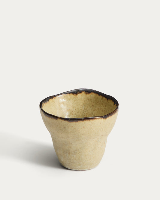 Abela mug in brown ceramic