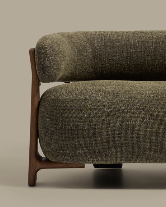 Granite 2-seater sofa in green chenille with solid ash wood legs with walnut finish 155cm FSC 100%