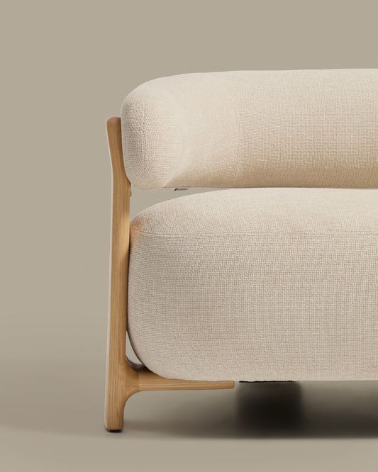 Granite 2-seater sofa in beige chenille with solid ash wood legs with natural finish 155cm FSC 100%