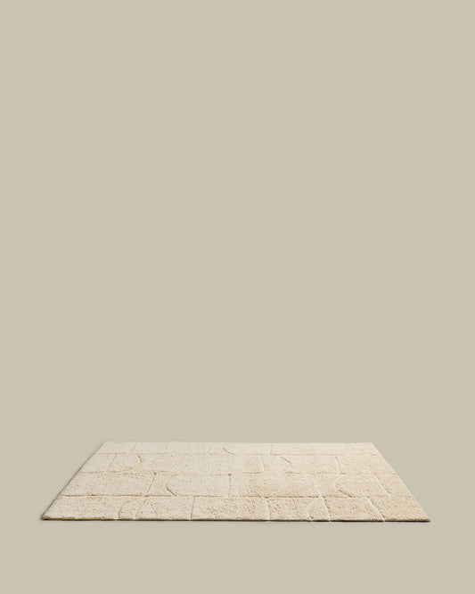 Nak ecru wool jacquard rug, 200 x 300 cm